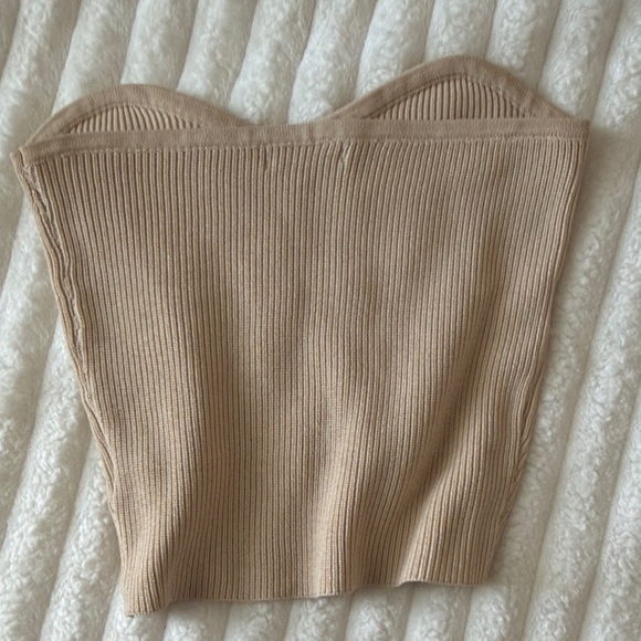 Crescent Tan Ribbed Crop Top - Picture 3 of 3